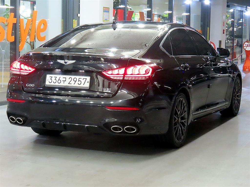 Genesis G80 - Vista 5