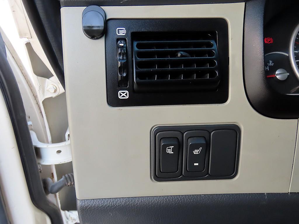 medium and large bus Medium Daewoo Bus - Vista 12