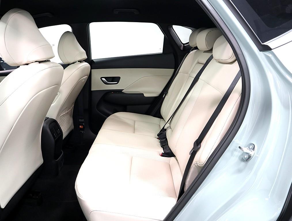 HYUNDAI Kona - Vista 10