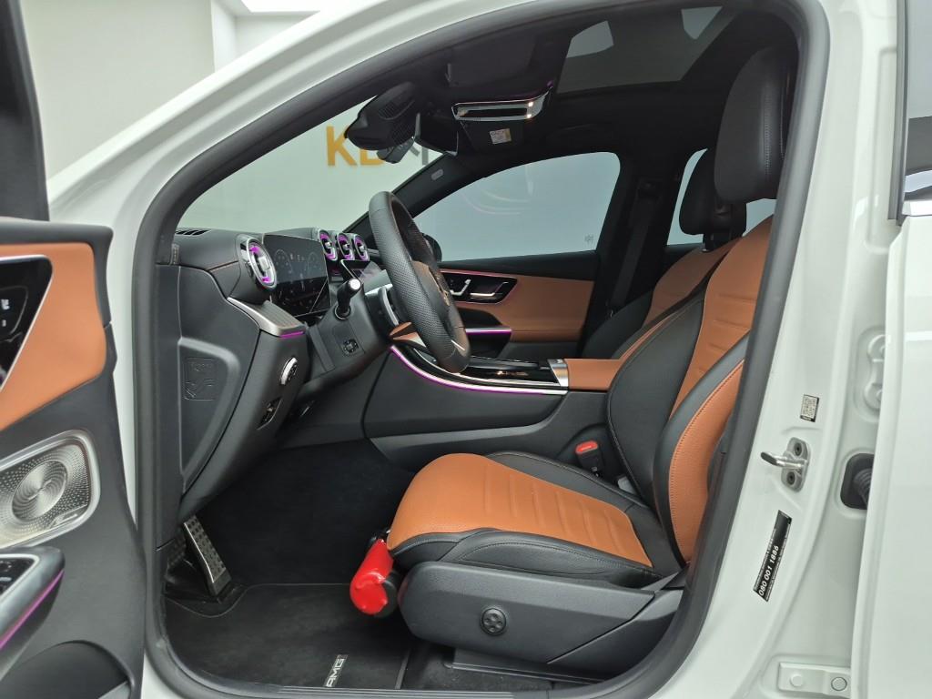 Mercedes Benz GLC Class - Vista 11