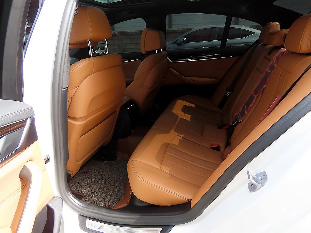 BMW 5 Series - Vista 6