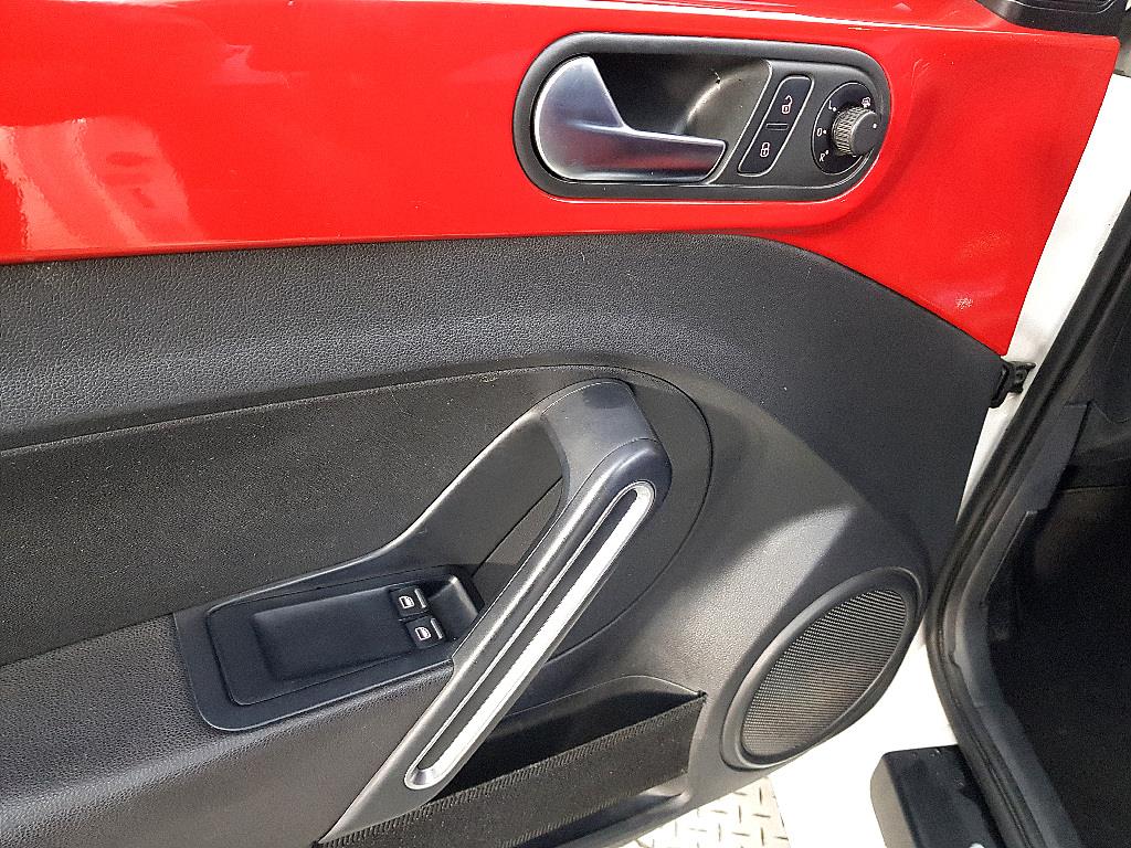 Volkswagen Beetle - Vista 11