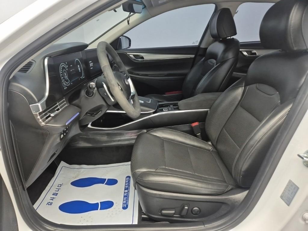 HYUNDAI Grandeur - Vista 12