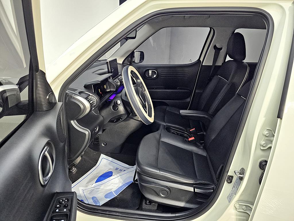 HYUNDAI Casper - Vista 8