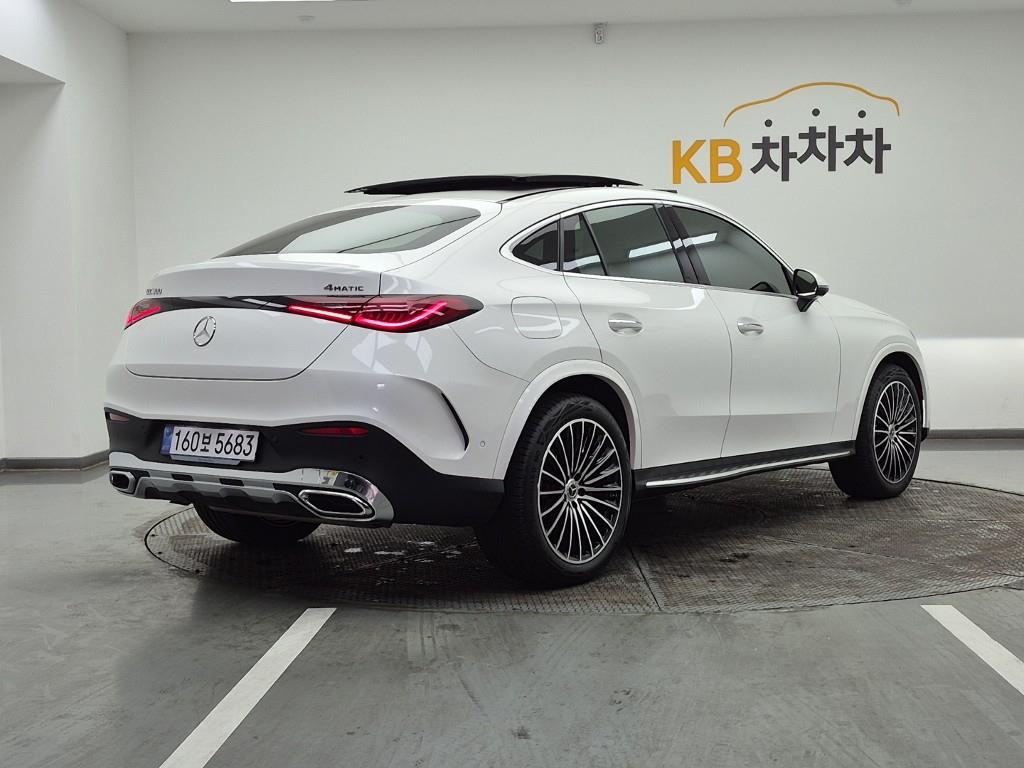 Mercedes Benz GLC Class - Vista 4