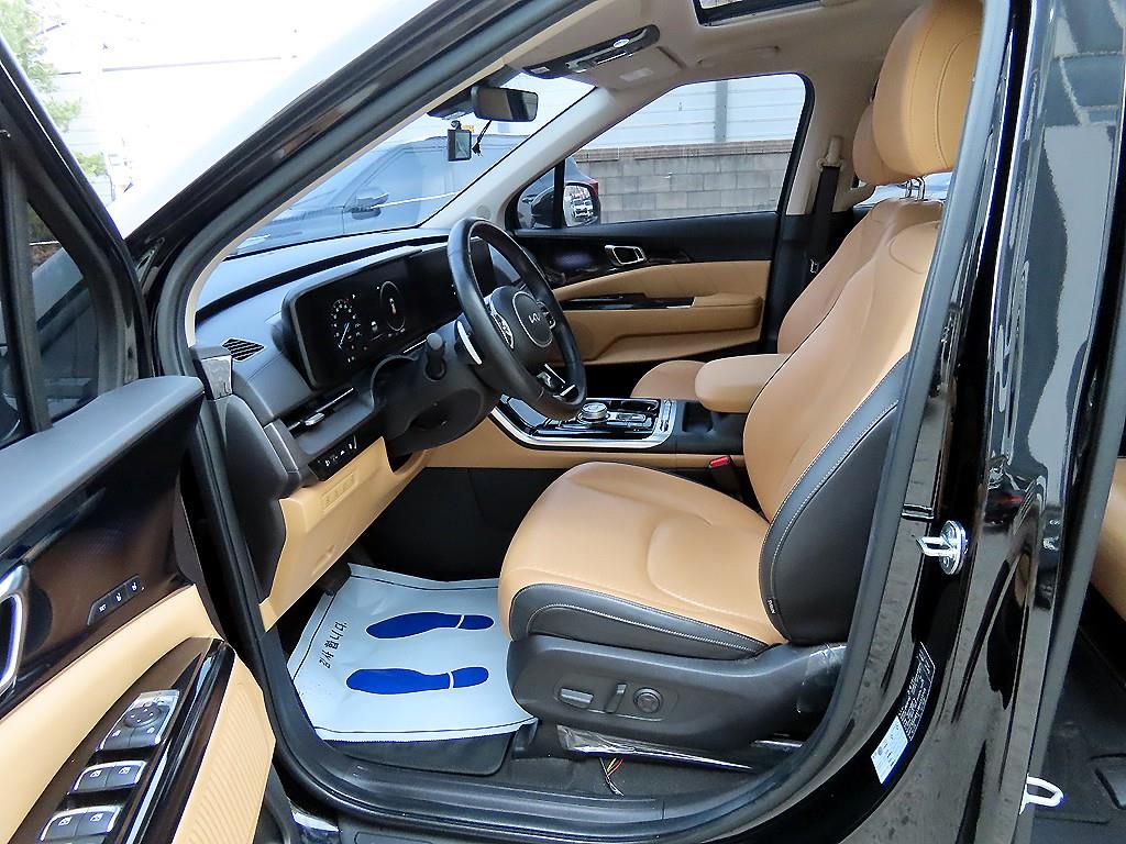 KIA Carnival - Vista 4