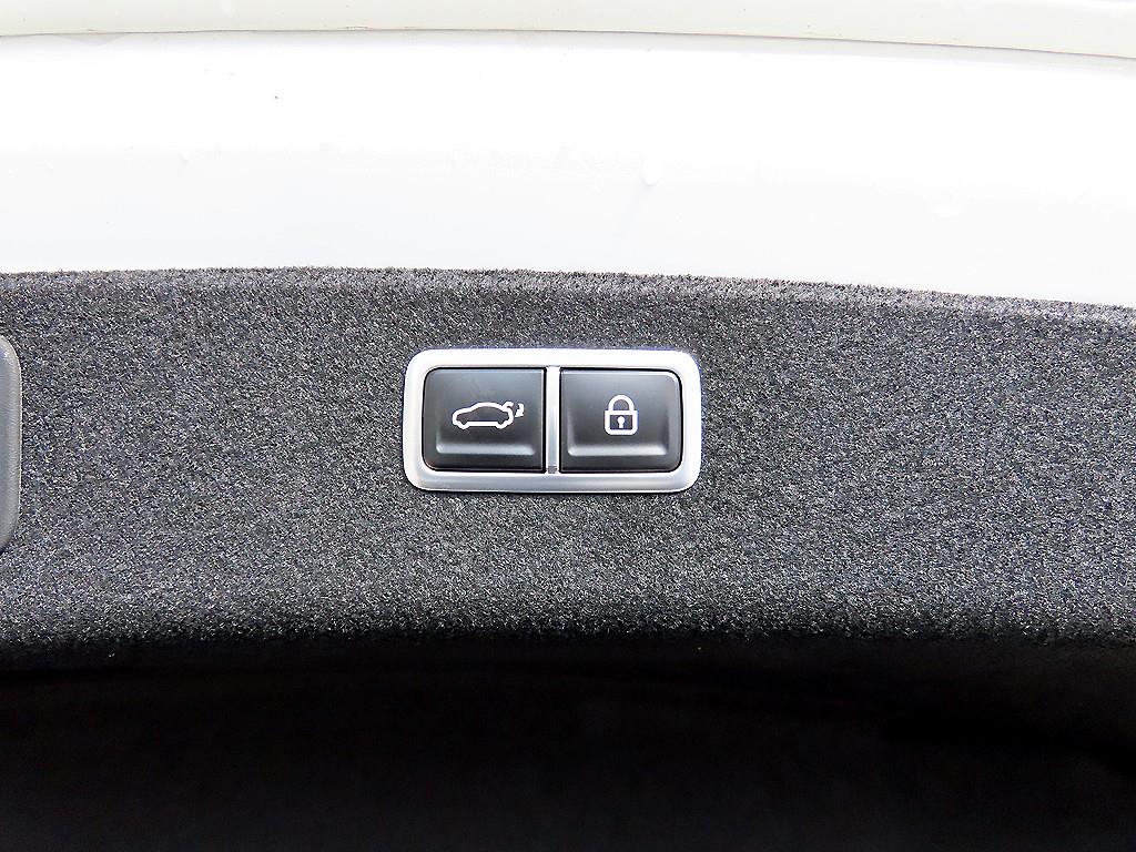 Genesis G80 2025 Blanco - Importación desde Corea - HF Imports Iquique - Foto 15