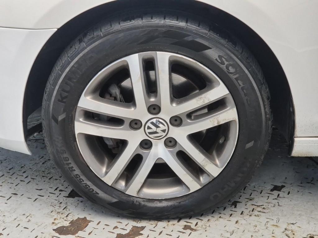Volkswagen Golf 2011 Blanco - Importación desde Corea - HF Imports Iquique - Foto 19