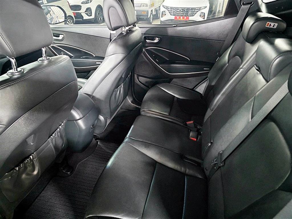 HYUNDAI Santa Fe - Vista 6