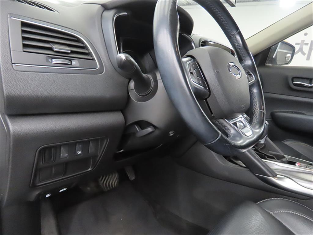 SAMSUNG QM6 2018 Blanco - Importación desde Corea - HF Imports Iquique - Foto 13