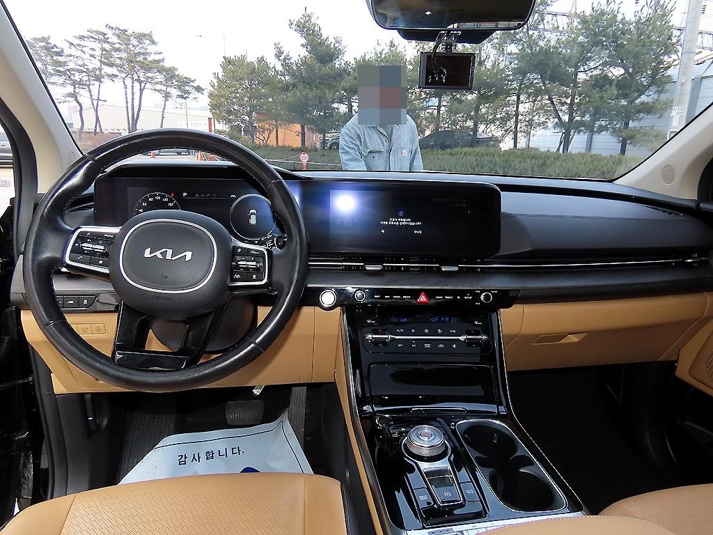 KIA Carnival - Vista 7