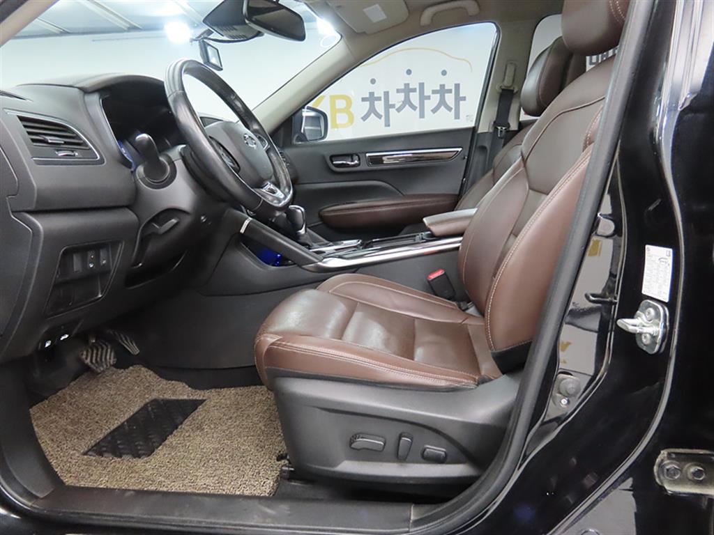 SAMSUNG QM6 - Vista 5