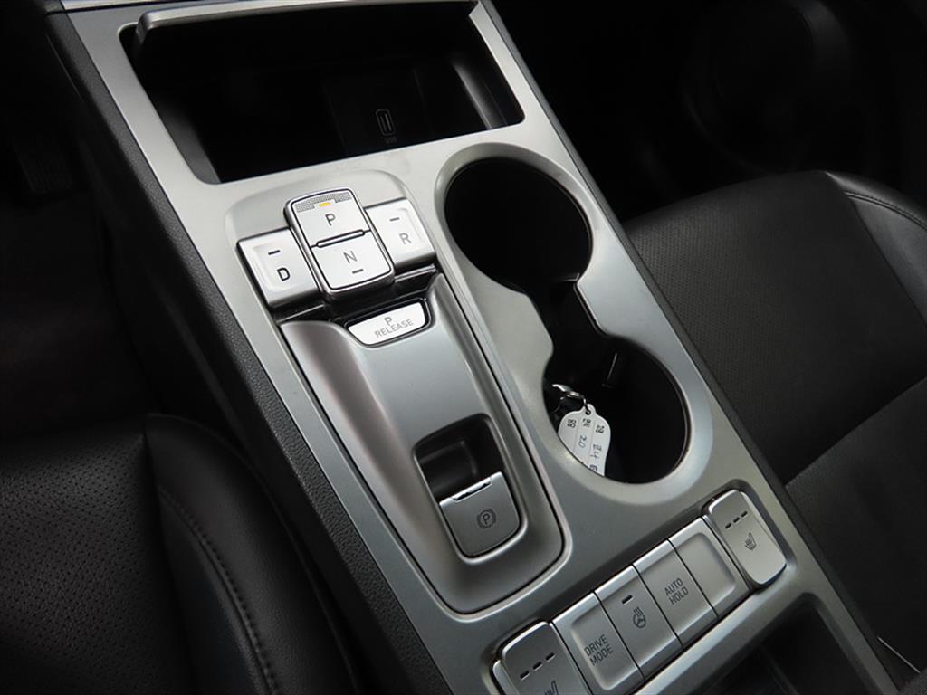 HYUNDAI Kona - Vista 11