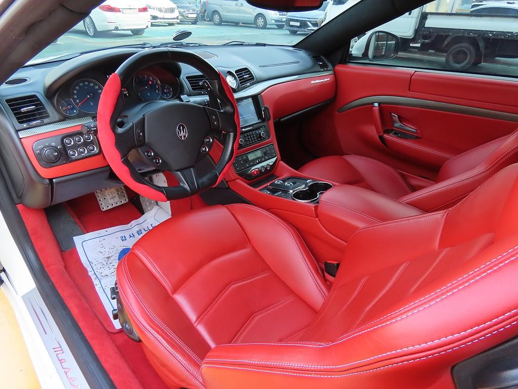 Maserati Gran Turismo - Vista 5