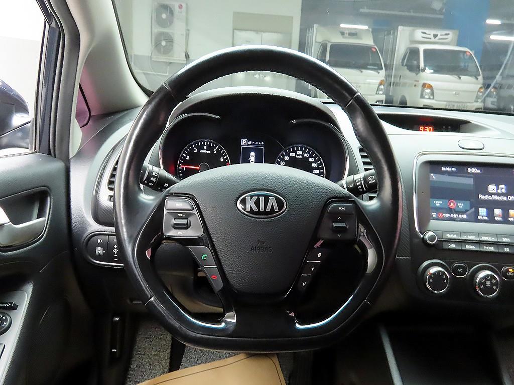 KIA K3 - Vista 7