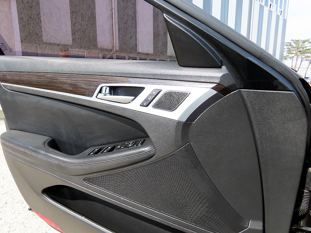 Genesis G80 - Vista 11