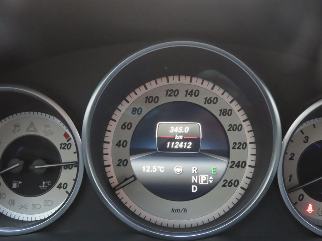 Mercedes Benz E class - Vista 8