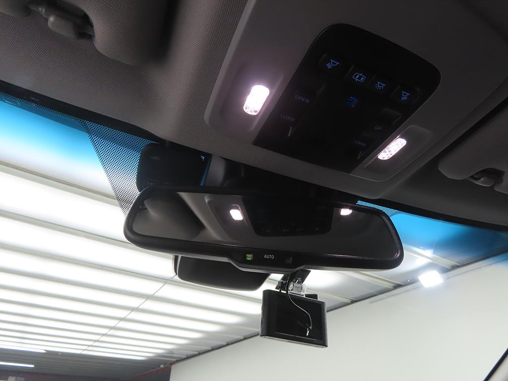 Toyota Camry - Vista 12