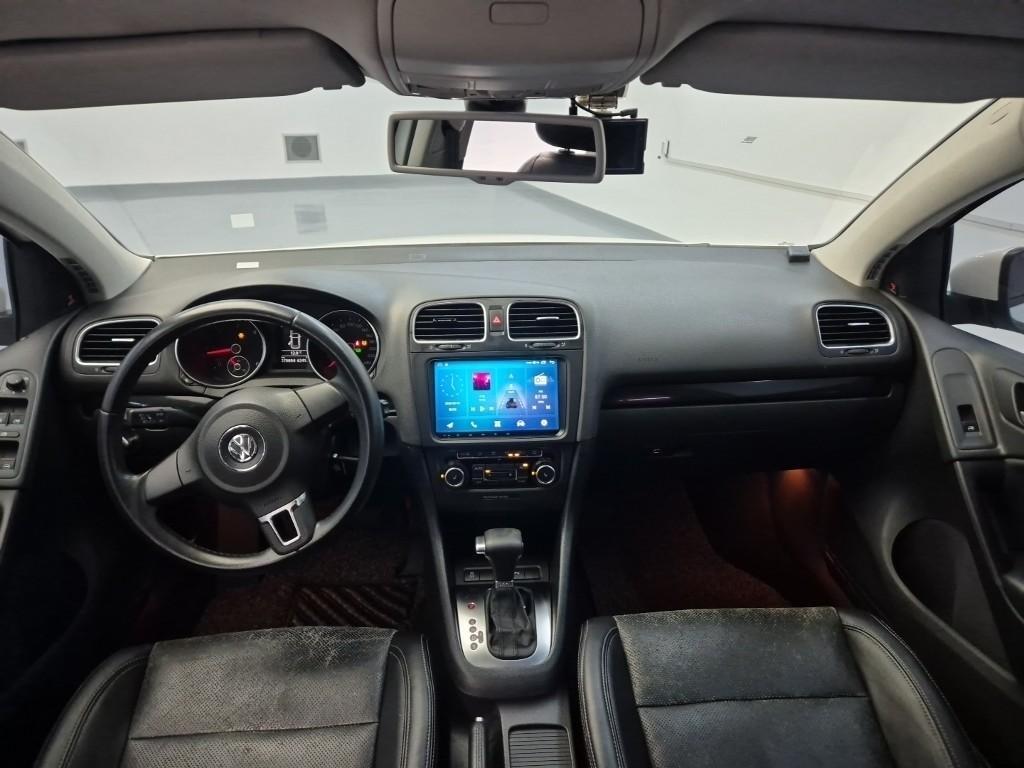 Volkswagen Golf - Vista 7