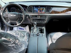 HYUNDAI Genesis - Vista 10