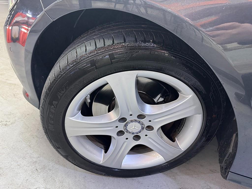 Mercedes Benz E class 2014 Gris - Importación desde Corea - HF Imports Iquique - Foto 20