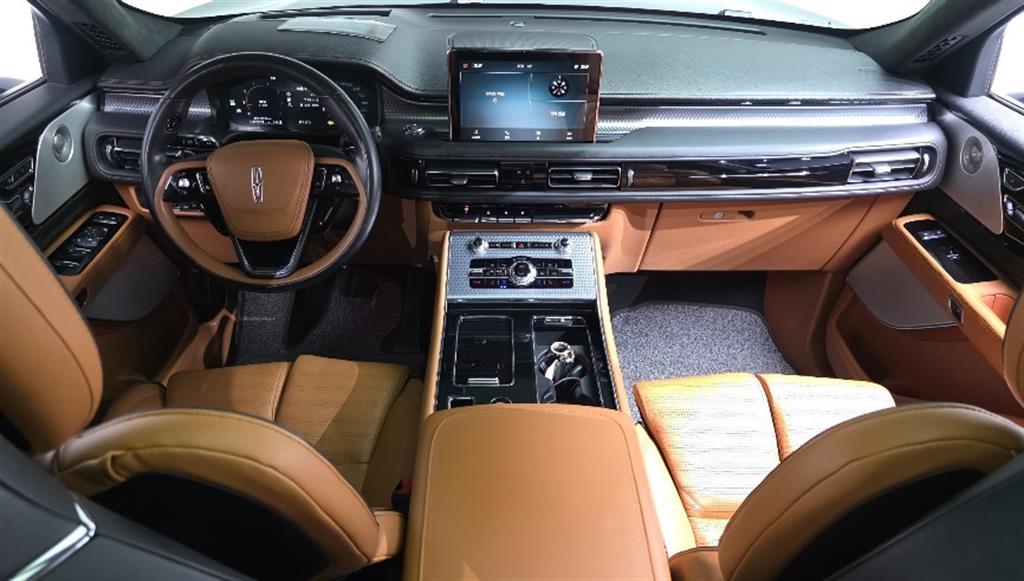 Lincoln Aviator - Vista 7