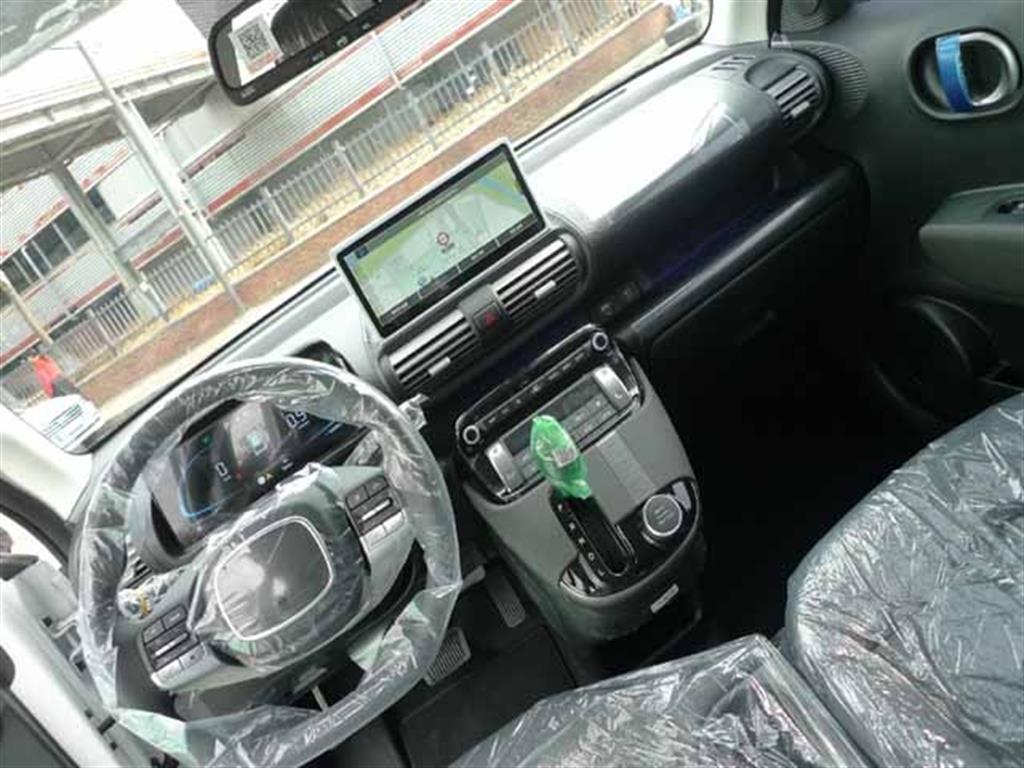 HYUNDAI Casper - Vista 11