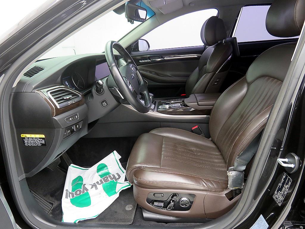 Genesis EQ900 - Vista 6