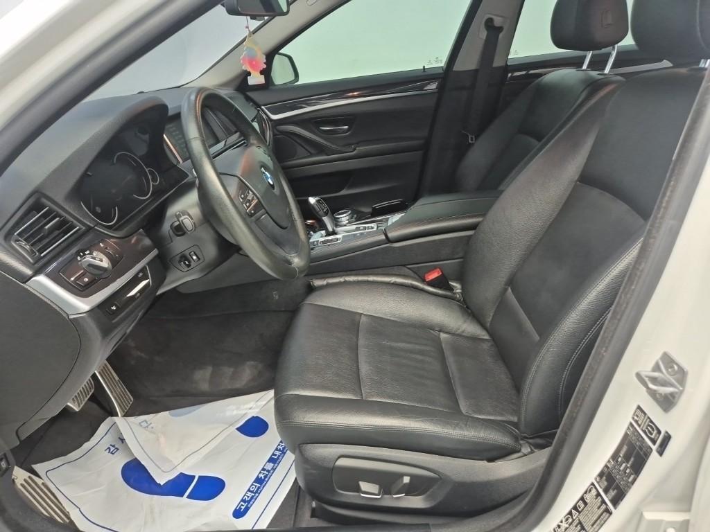 BMW 5 Series - Vista 11