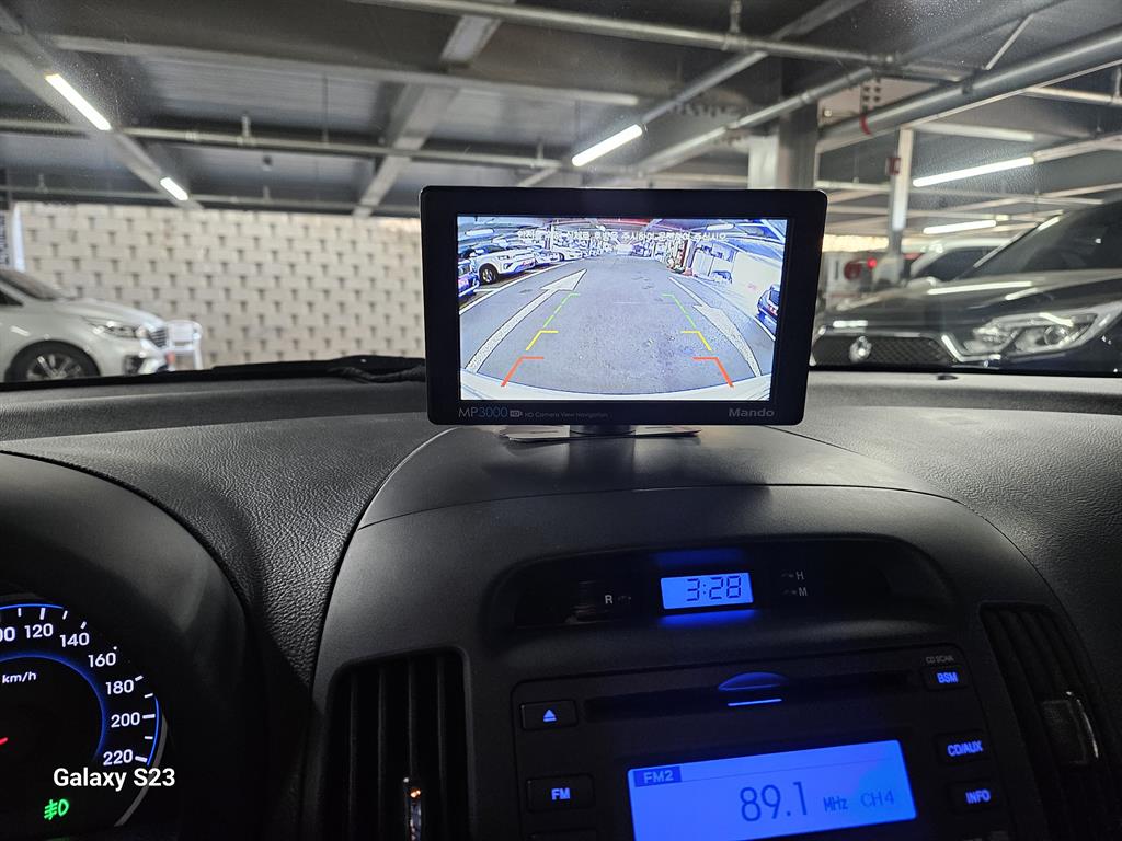 HYUNDAI Avante - Vista 11