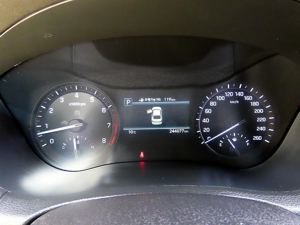 Genesis G80 - Vista 9