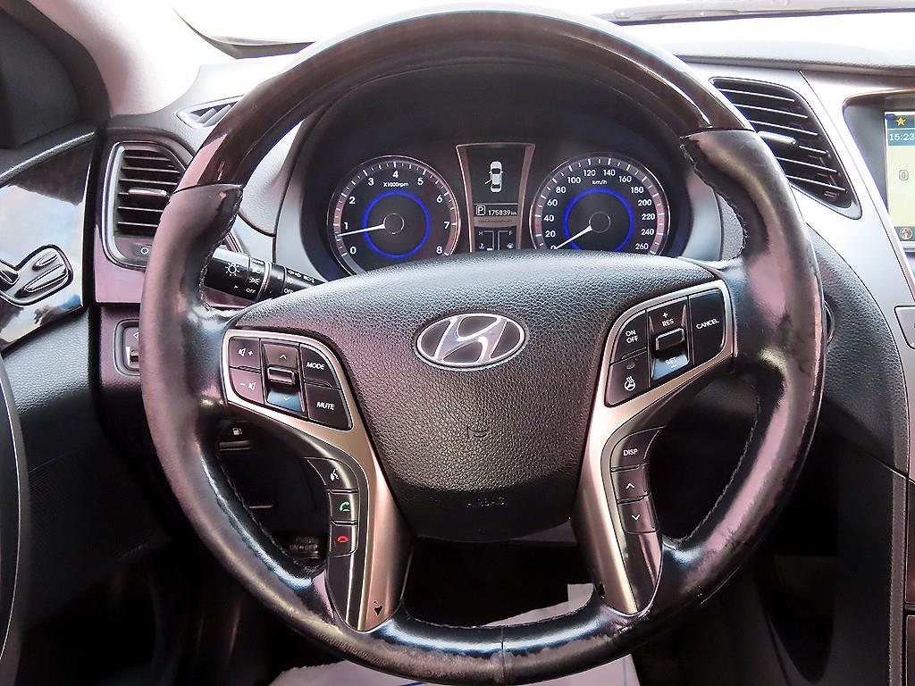 HYUNDAI Grandeur - Vista 7