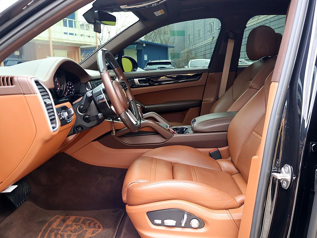 Porsche Cayenne 2019 Negro - Importación desde Corea - HF Imports Iquique - Foto 11