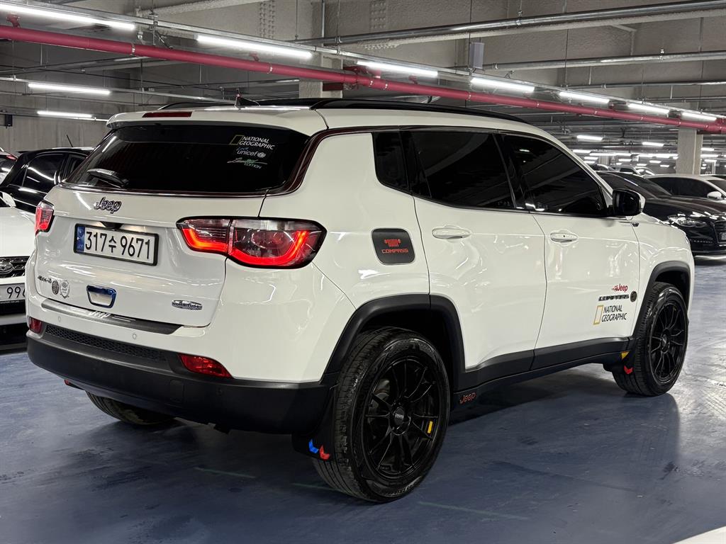 Jeep Compass - Vista 5