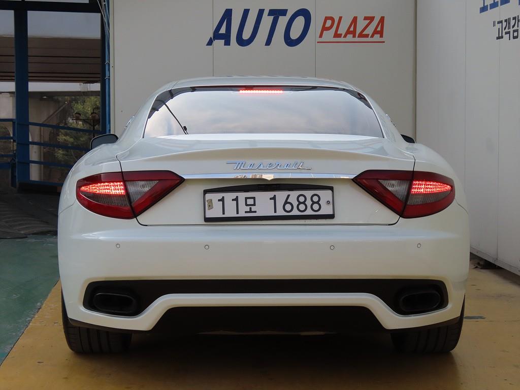 Maserati Gran Turismo - Vista 4
