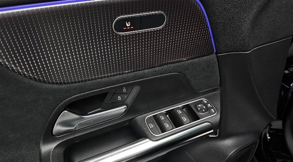 Mercedes Benz EQA 2022 Negro - Importación desde Corea - HF Imports Iquique - Foto 17