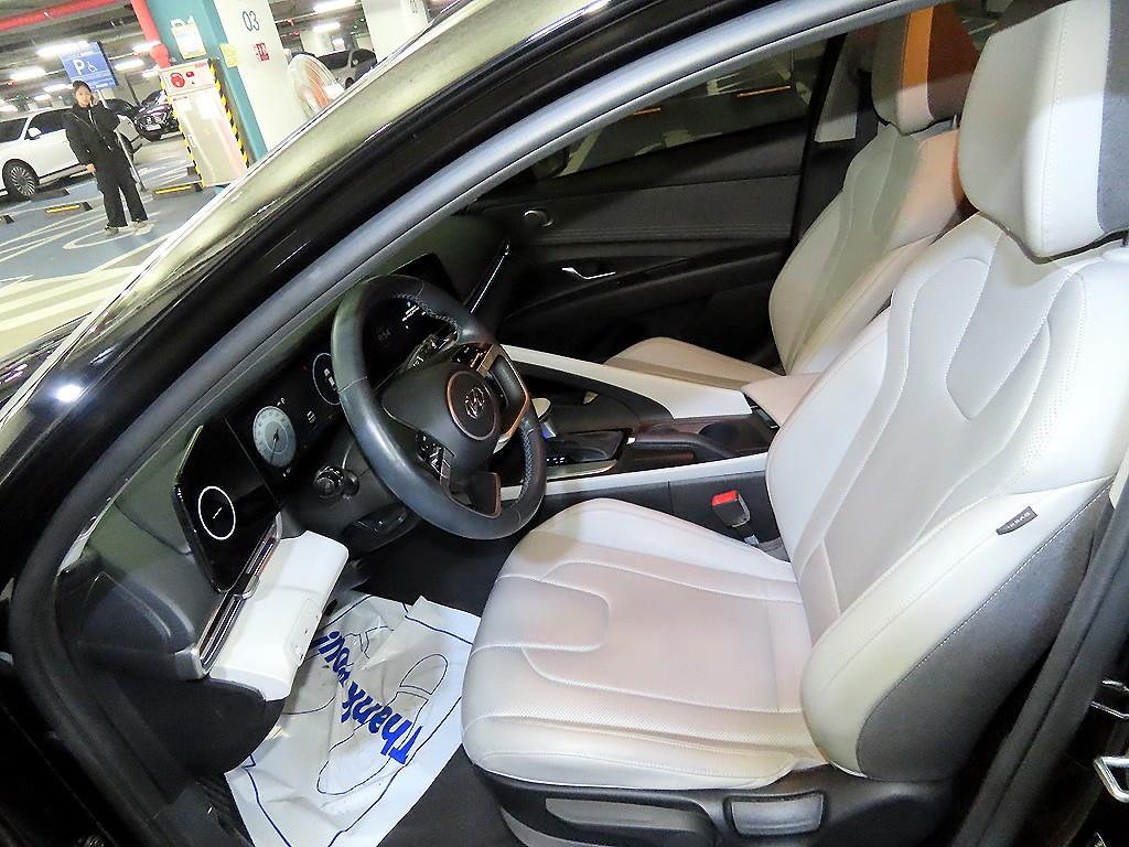 HYUNDAI Avante - Vista 6