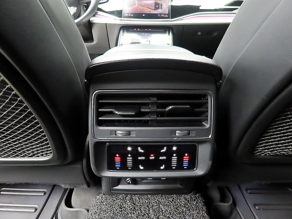 Audi Q8 2022 Blanco - Importación desde Corea - HF Imports Iquique - Foto 17