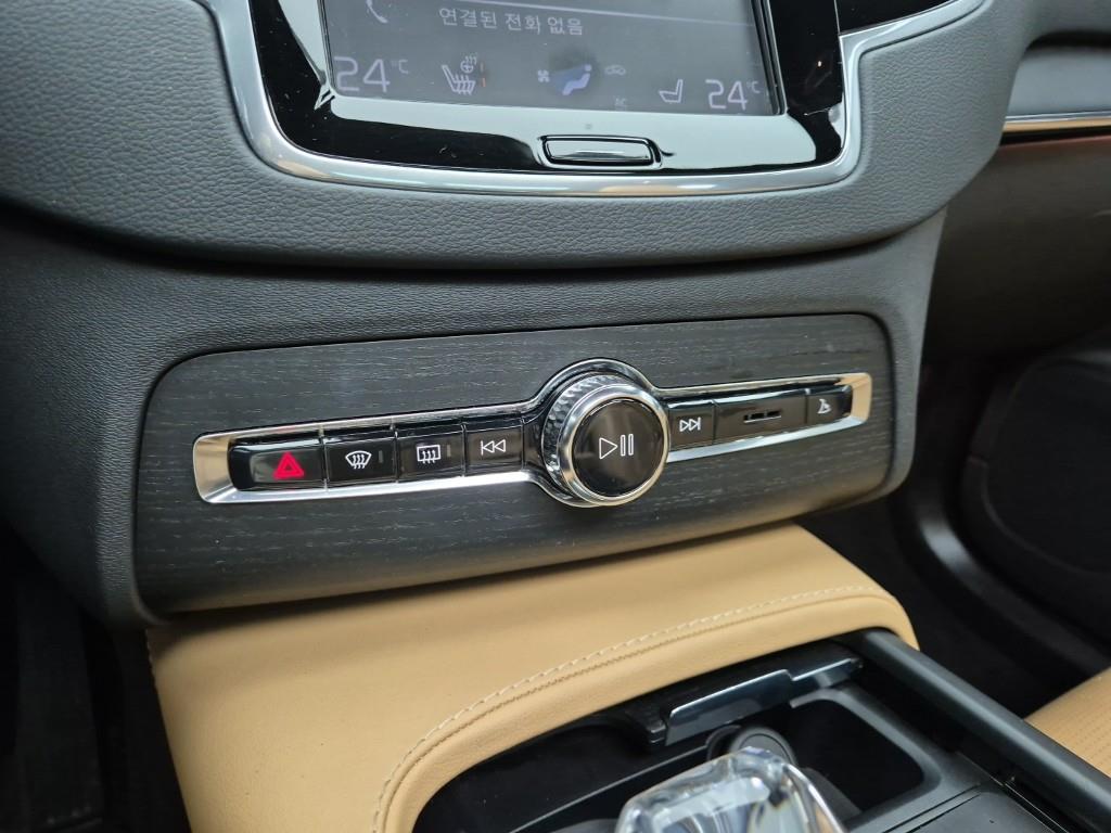 Volvo XC90 - Vista 10