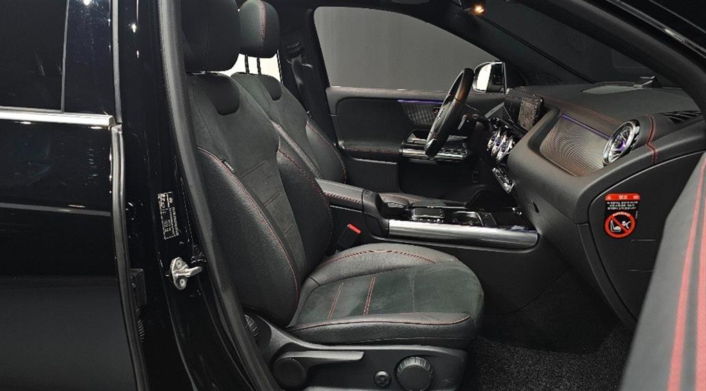 Mercedes Benz EQA - Vista 10