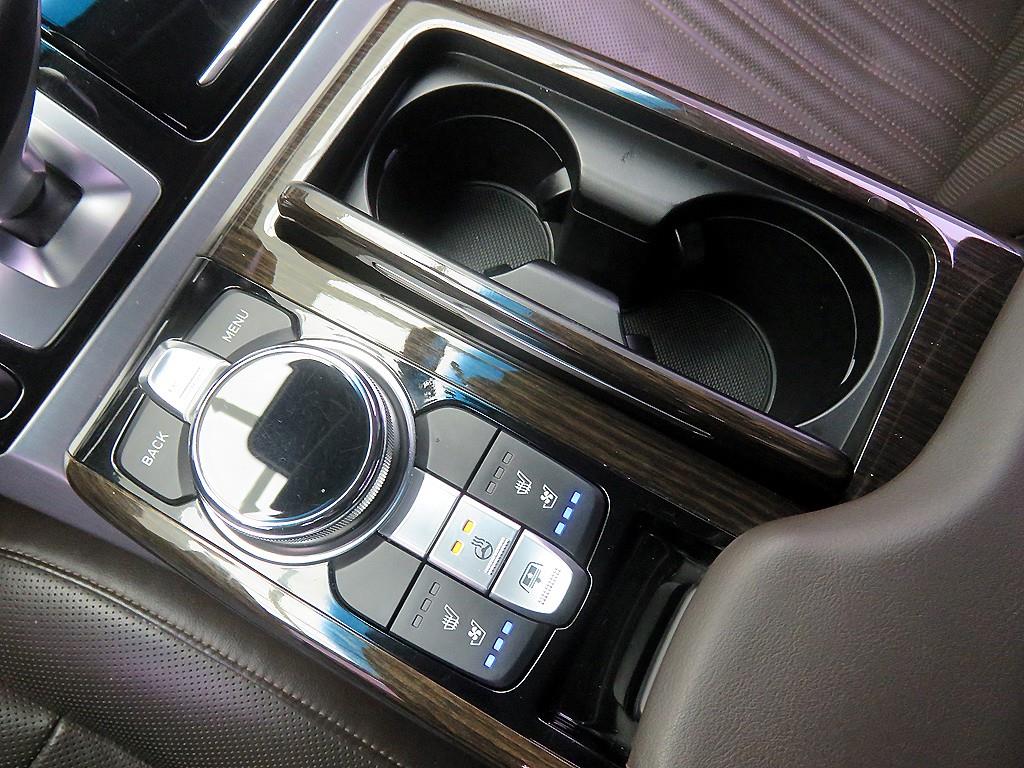 Genesis EQ900 2018 Negro - Importación desde Corea - HF Imports Iquique - Foto 14