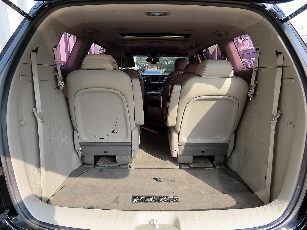 KIA Carnival 2019 Negro - Importación desde Corea - HF Imports Iquique - Foto 17