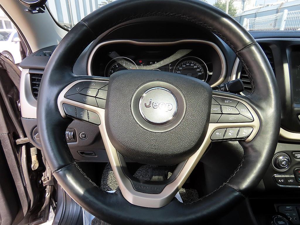 Jeep Cherokee - Vista 8