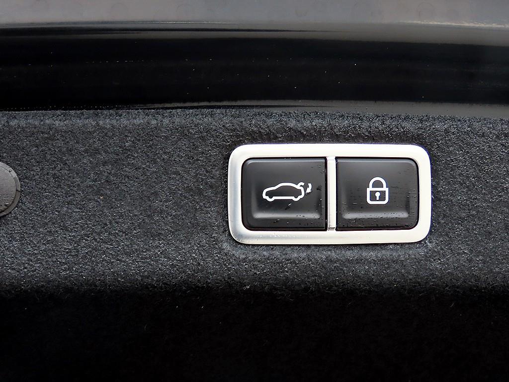 HYUNDAI Grandeur 2024 Negro - Importación desde Corea - HF Imports Iquique - Foto 17