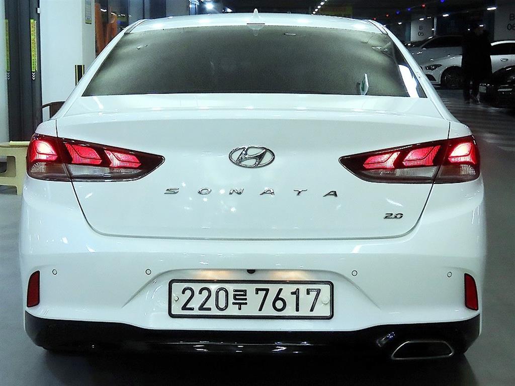 HYUNDAI Sonata - Vista 5