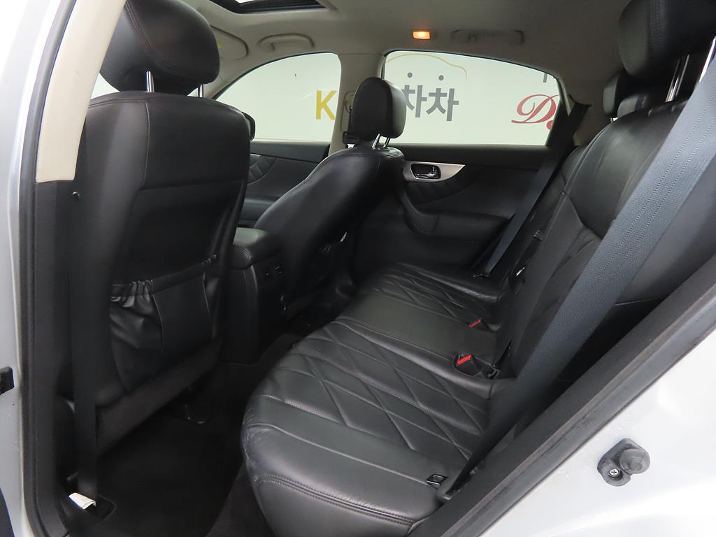 Infiniti FX - Vista 6