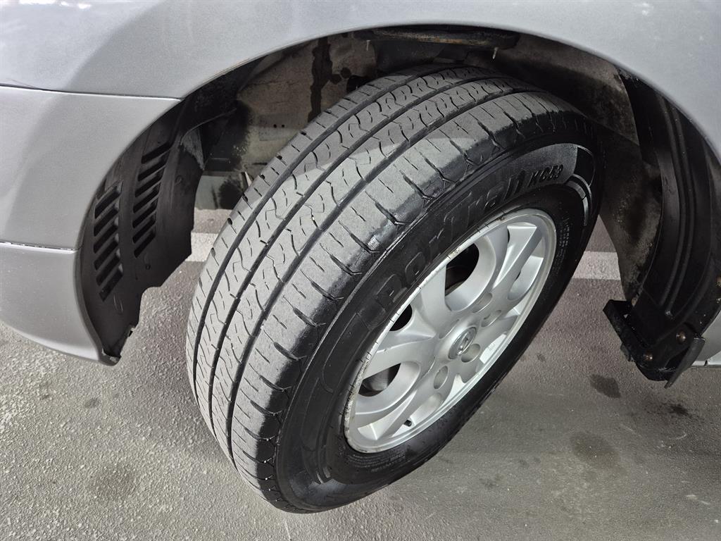 HYUNDAI Starex - Vista 11