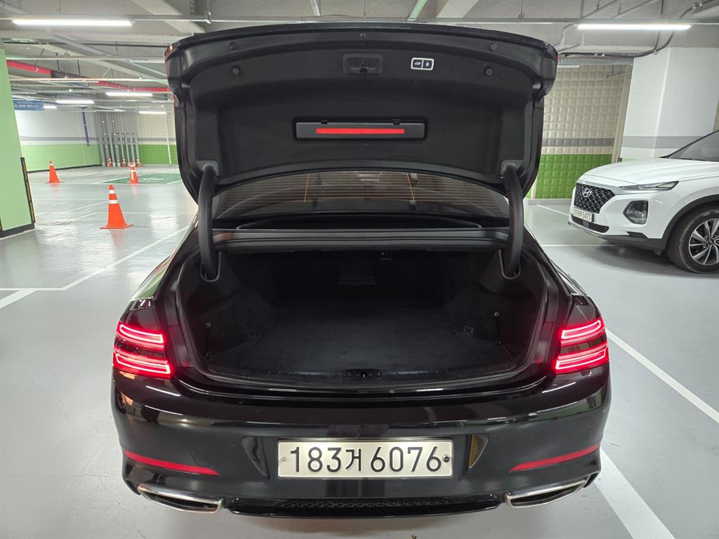 Genesis G80 - Vista 5