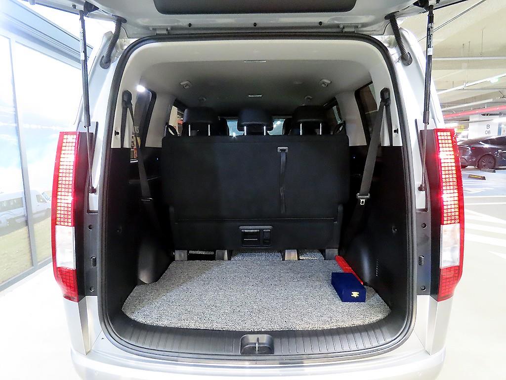 HYUNDAI Staria 2025 Gris - Importación desde Corea - HF Imports Iquique - Foto 18