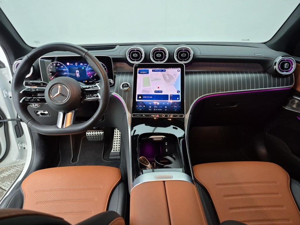 Mercedes Benz GLC Class - Vista 5